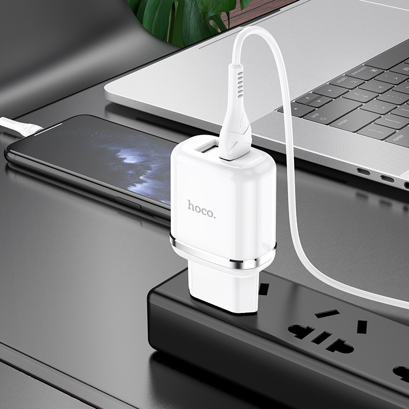 Адаптер питания Hoco N4 Aspiring dual port charger с кабелем Lightning (2USB: 5V max 2.4A) Белый